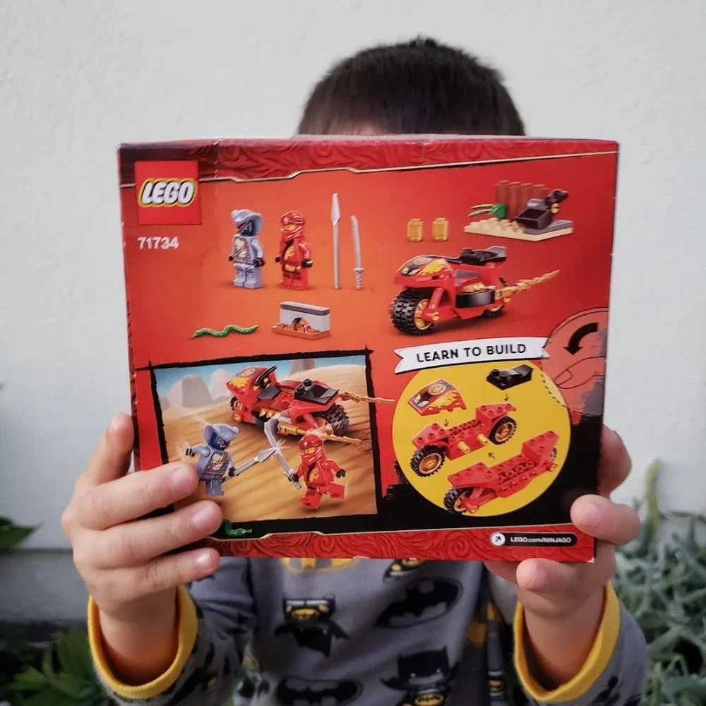 NEW LEGO Ninjago Motorcycle Kai's Blade Cycle with 2 minifigures 71734 $15